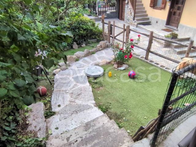 Villa singola in vendita a Pompiod, Jovençan