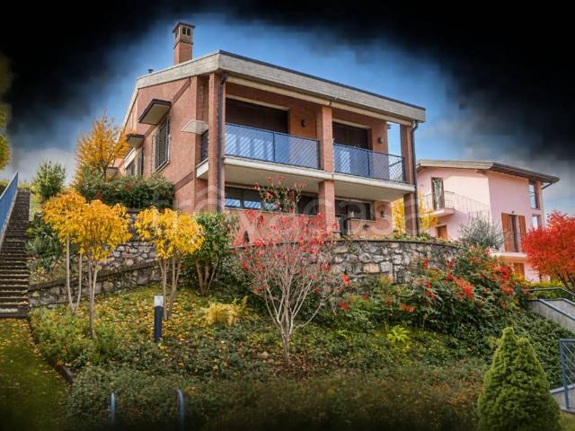 Villa singola in vendita a Ponte Lambro via Fiume