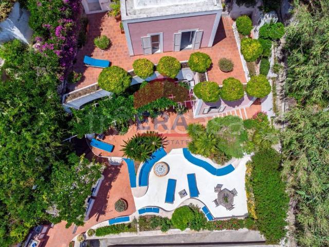 Villa singola in vendita a Ponza via Giancos, snc
