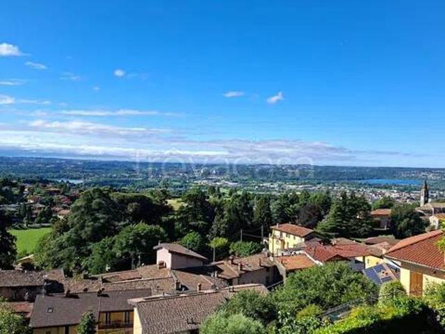 Villa singola in vendita a Proserpio via Tirelli Dottore, 3