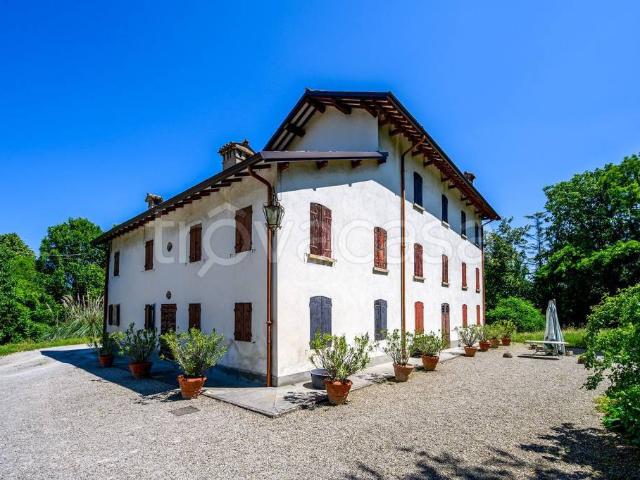 Villa singola in vendita a Quattro Castella via Edmondo De Amicis, 13