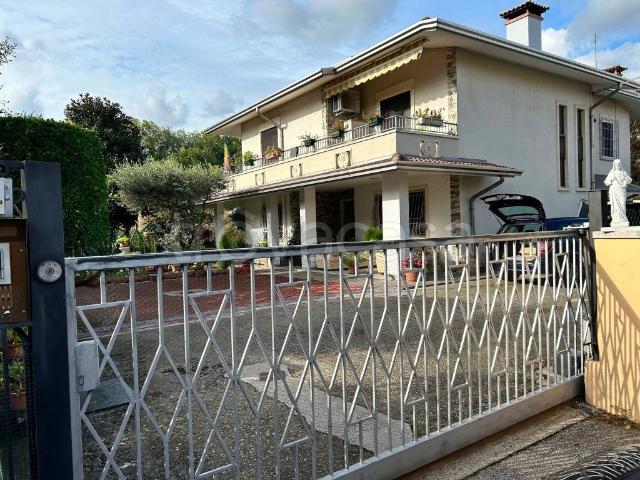 Villa singola in vendita a Quinto Vicentino via Divisione Julia