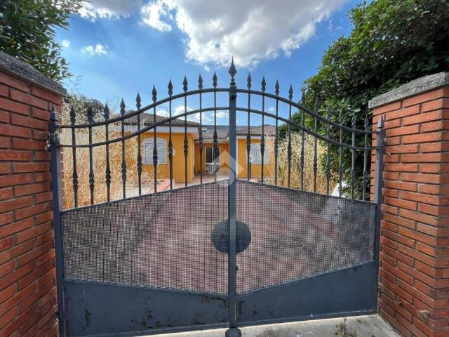 Casa indipendente in vendita a Ragusa, Puntarazzi Pozzillo