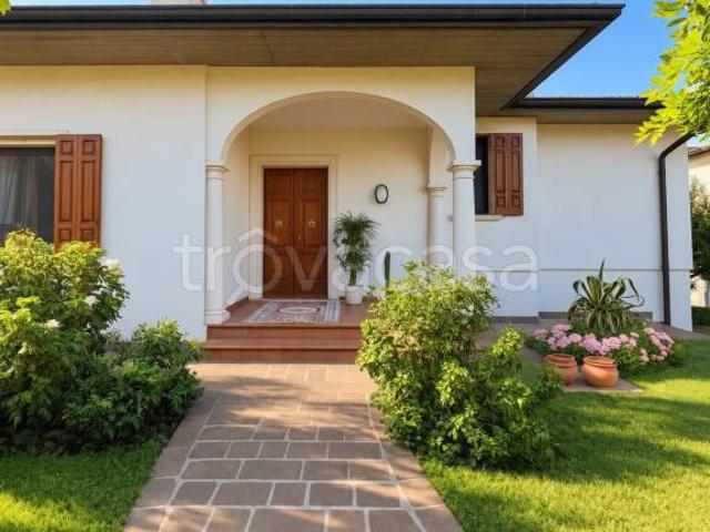 Villa singola in vendita a Rezzato via Aldo Moro