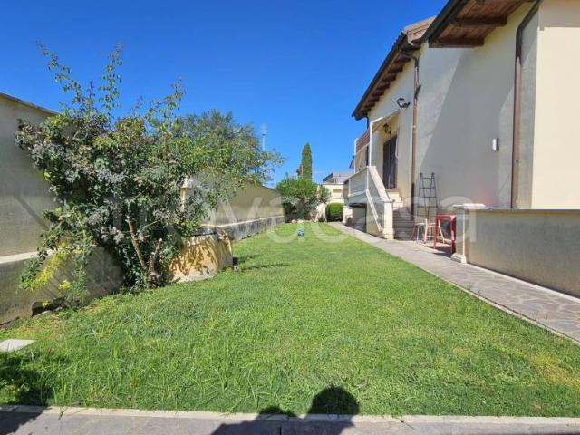 Villa singola in vendita a Roma via Elia Facchini, Casal Palocco