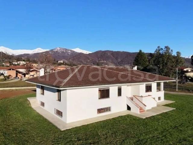 Villa singola in vendita a Rocca Canavese