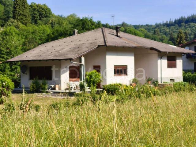 Villa singola in vendita a Roccaforte Mondovì via delle Terme, 26, Lurisia