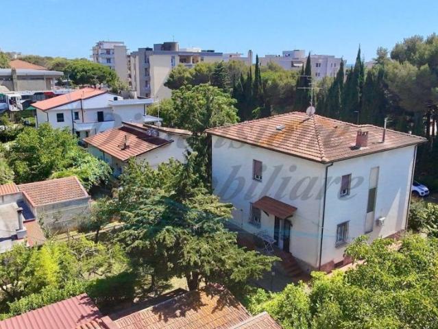 Villa singola in vendita a Rosignano Marittimo via Carlo Pisacane, Rosignano Solvay