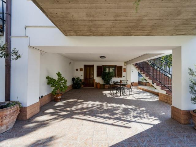 Villa singola in vendita a Scafa via Castellari, 13