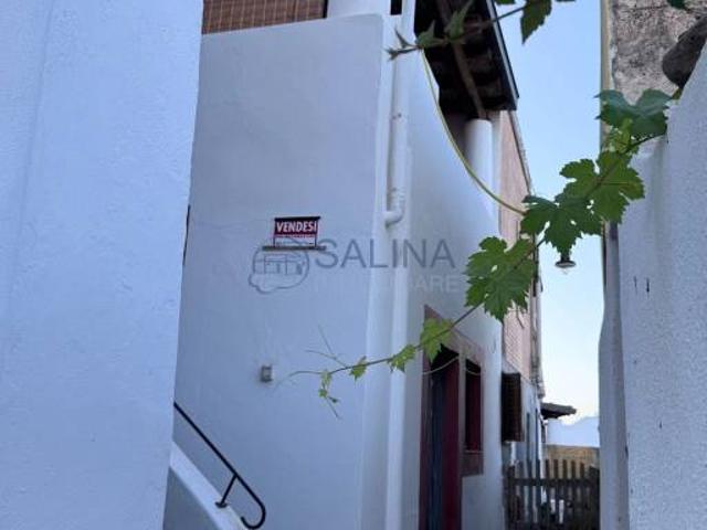 Villa singola in vendita a Santa Marina Salina via Vittorio Alfieri, 41, Lingua