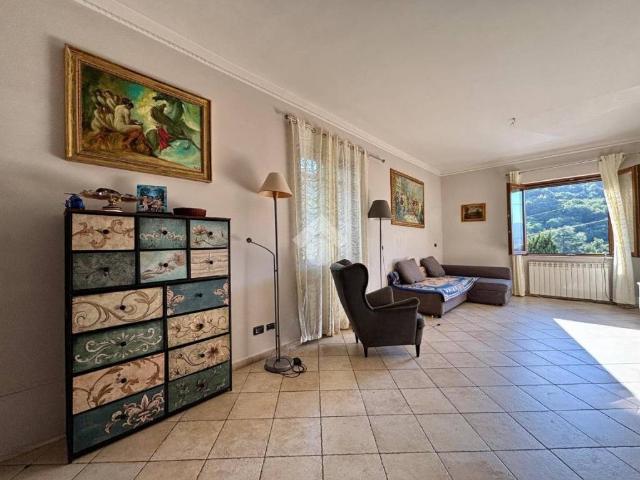 Villa singola in vendita a Sant'Olcese via Bachelet, 12