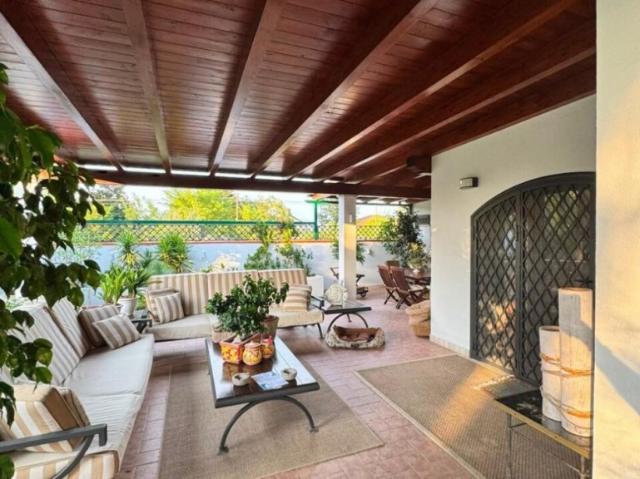 Villa singola in vendita a San Felice Circeo via Mediana Vecchia, 2