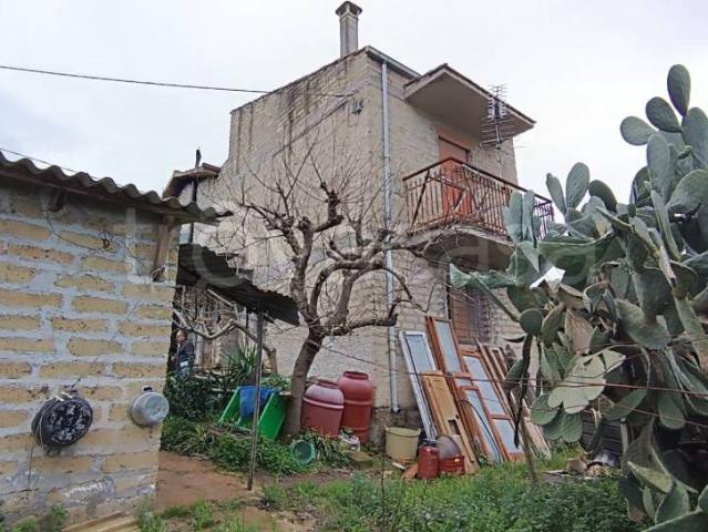 Villa singola in vendita a San Raffaele, Fondi
