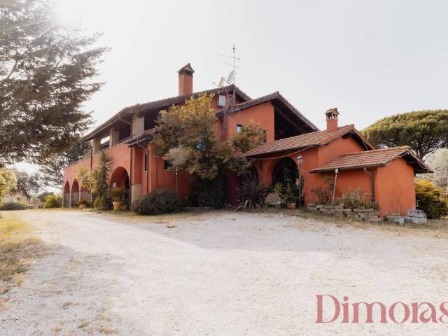 Villa singola in vendita a Sacrofano via Fontana Mancina