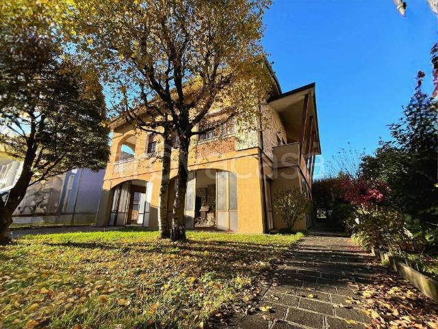 Villa singola in vendita a Sarezzo via e. Fermi