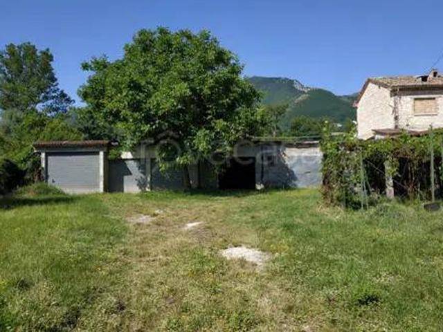 Villa singola in vendita a Sassoferrato