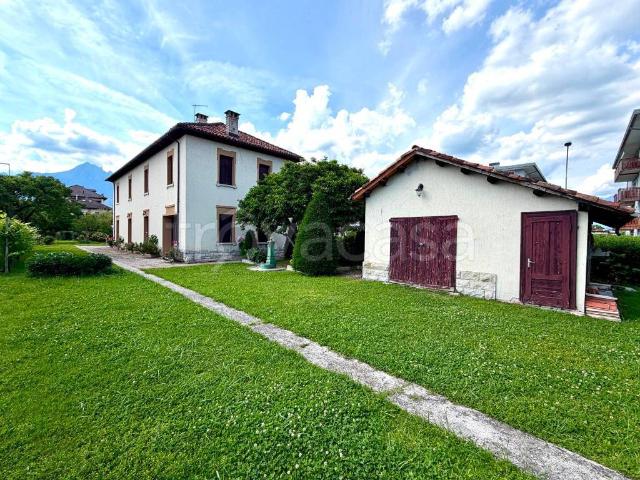 Villa singola in vendita a Sedico via Piave, 2