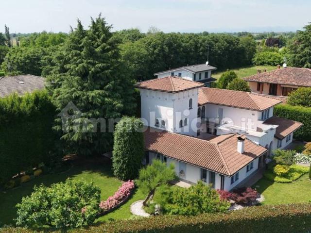Villa singola in vendita a Segrate