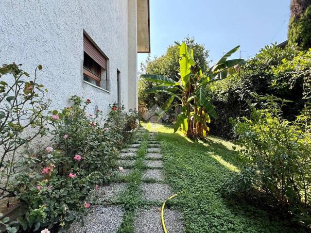 Villa singola in vendita a Selvazzano Dentro via Ancona, 7, Tencarola
