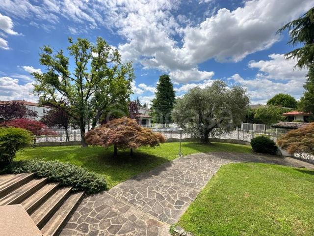 Villa singola in vendita a Selvazzano Dentro via Genova, Tencarola
