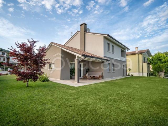 Villa singola in vendita a Serramazzoni via Giardini Nord