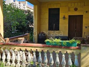 Villa singola in vendita a Siderno via Zara, 10