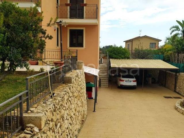 Villa singola in vendita a Siracusa, Belvedere Tremmilia