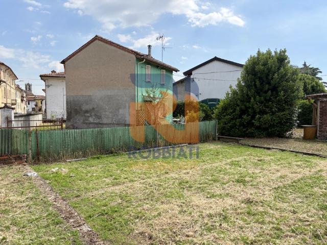 Villa singola in vendita a Sommo via Roma, 54
