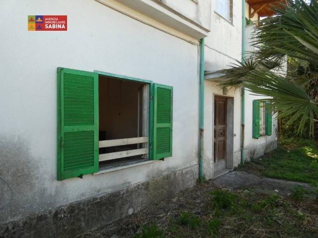 Villa singola in vendita a Stimigliano via Lambruschina, 30, Stimigliano Scalo