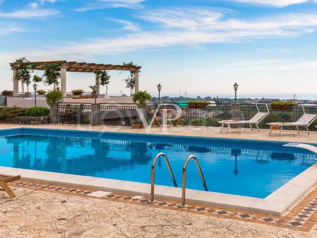 Villa singola in vendita ad Acireale