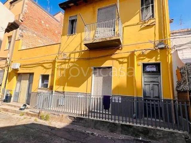 Villa singola in vendita ad Adrano via Dogali No Number