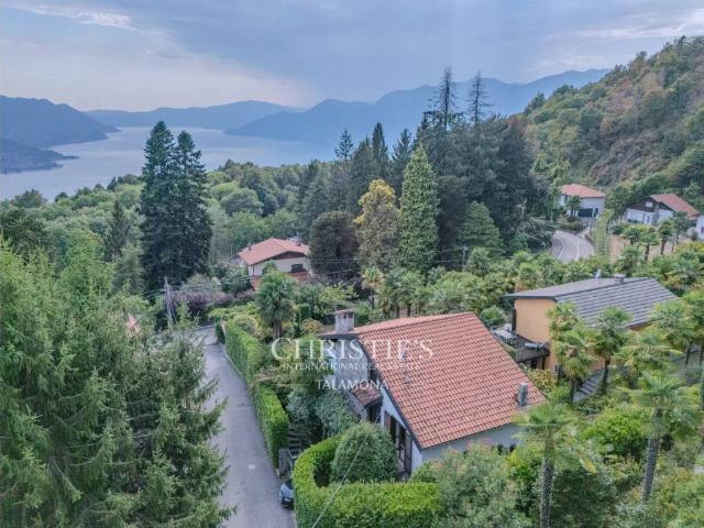 Villa singola in vendita ad Agra via Guglielmo Marconi