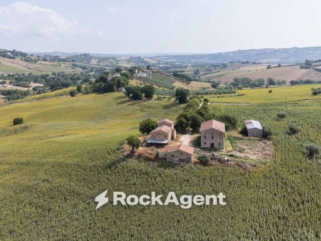 Villa singola in vendita ad Arcevia