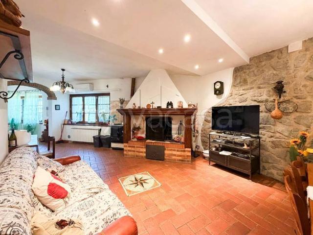 Villa singola in vendita ad Arezzo, Rigutino