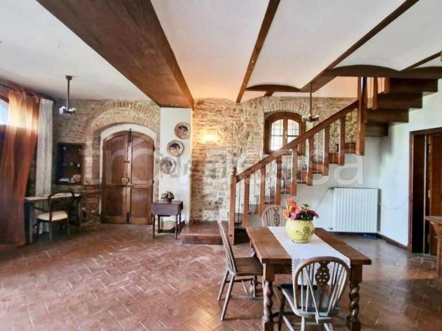 Villa singola in vendita ad Arezzo via di Castelsecco, La Pace Staggiano
