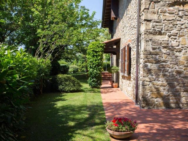 Villa singola in vendita ad Arezzo via di Campriano