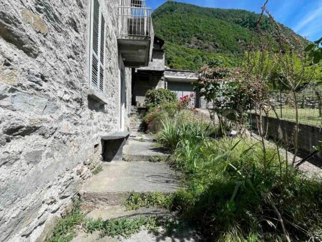 Villa singola in vendita ad Arquino, Sondrio