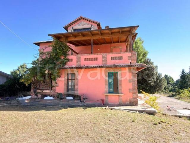Villa singola in vendita ad Ascoli Piceno via Monticelli