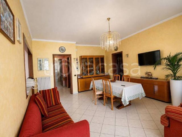 Villa singola in vendita ad Avezzano via massa d'albe
