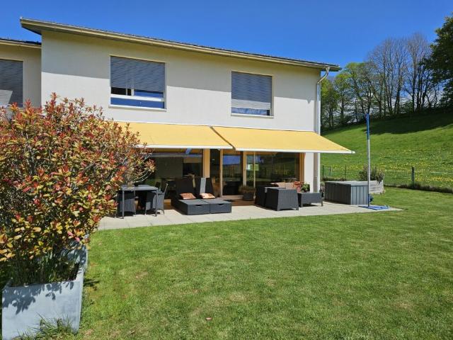 Villa spacieuse à louer à Savigny, en campagne à deux pas de la ville !