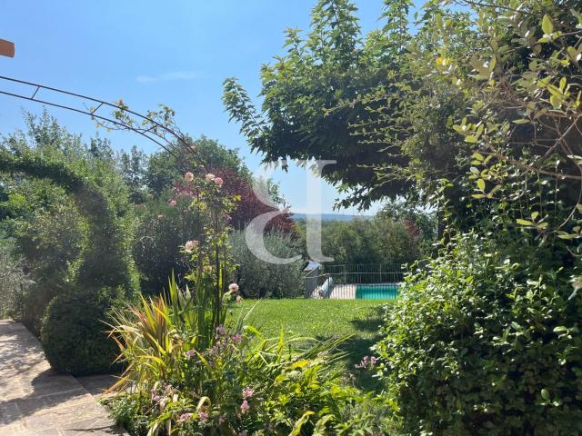 Villa spacieuse avec vue sur le mont Ventoux Bédoin 228m² Flassan