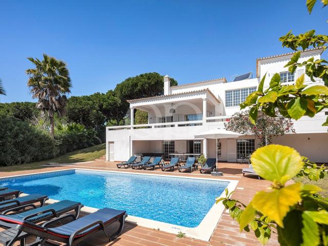 Villa spacieuse avec court de tennis, Algarve 523m² Almancil
