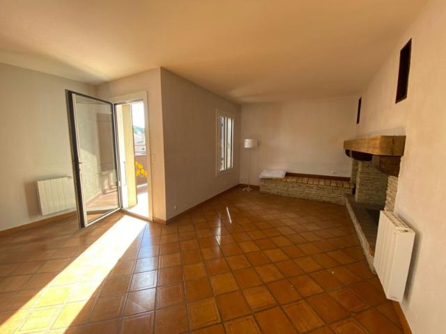Villa spacieuse sur 2 étages à Limoux 4 chambres, garage