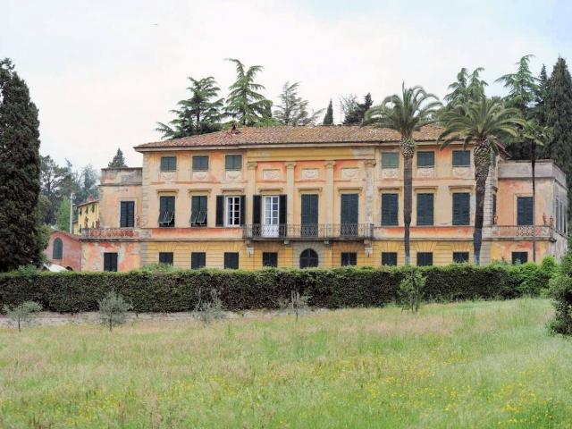 Villa storica del 700 in vendita a Capannori, Gragnano 1468m² Capannori