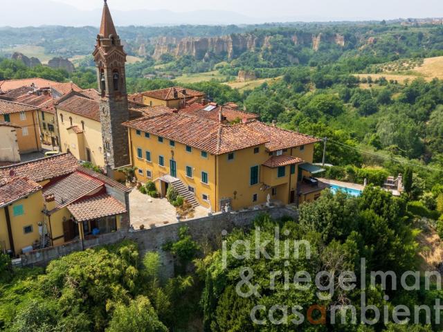 Villa storica toscana con cappella e piscina in una splendid. 825m² Terranuova Bracciolini