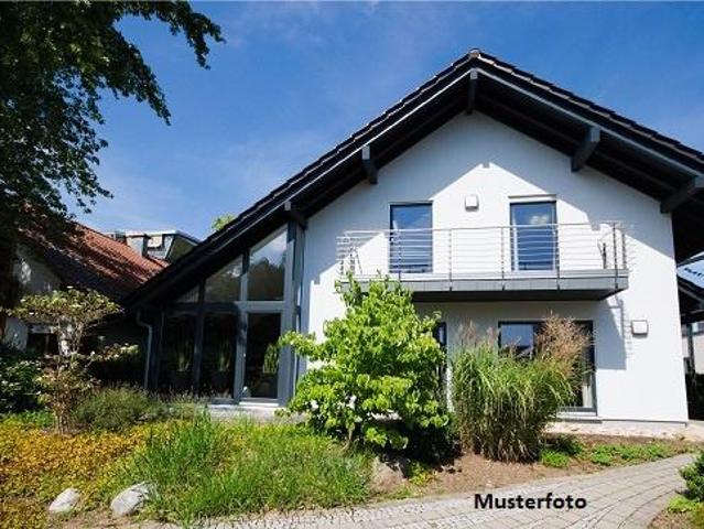 Villa Stein Stein 105950250