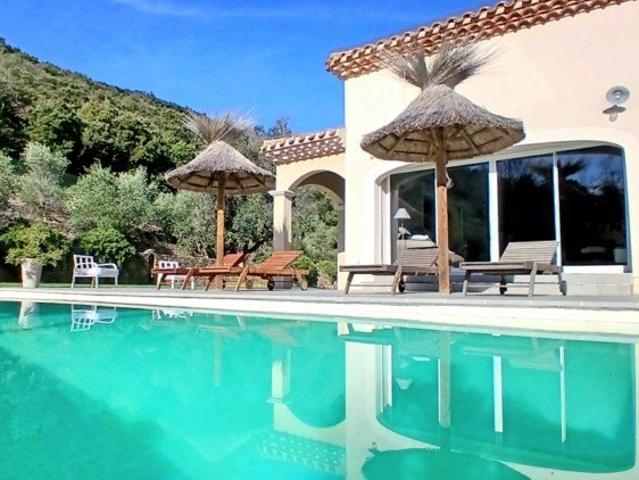 Villa Superb avec Gîte, Écuries, Piscine, Vues 240m² Lamalou les Bains