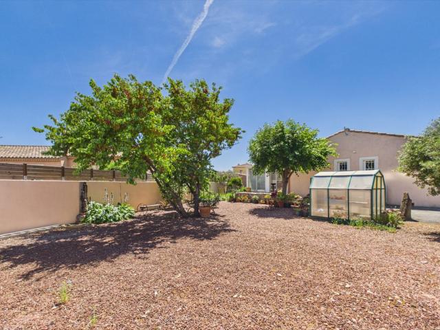 Villa Sur 1723M² De Terrain Contructible Ginestas 130m² Ginestas
