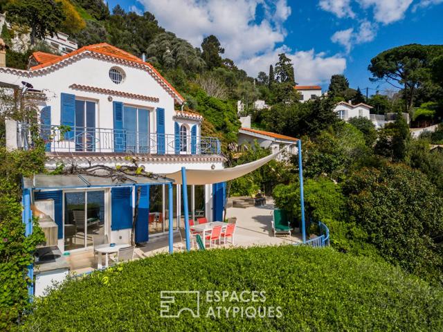 Villa sur la mer avec accès direct à une crique 165m² Toulon