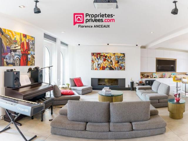 Villa sur les toits exceptionnelle avec terrasses en hyper centre ville